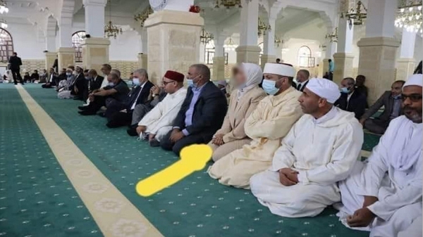 بسبب "مسؤولة داخل مسجد " .. جدل واسع  على شبكات التواصل في الجزائر
